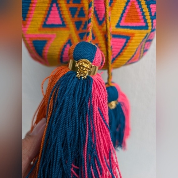 Handmade "The Way U" Wayuu Mochila Bag Colombian Tribal Colorful Boho Hippie - Picture 3 of 7